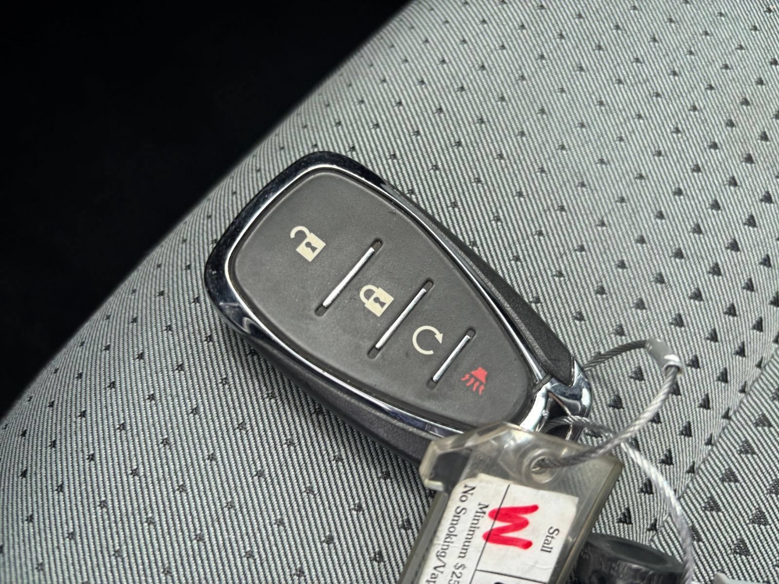 Used 2025 Chevrolet Trax LT FWD image 21