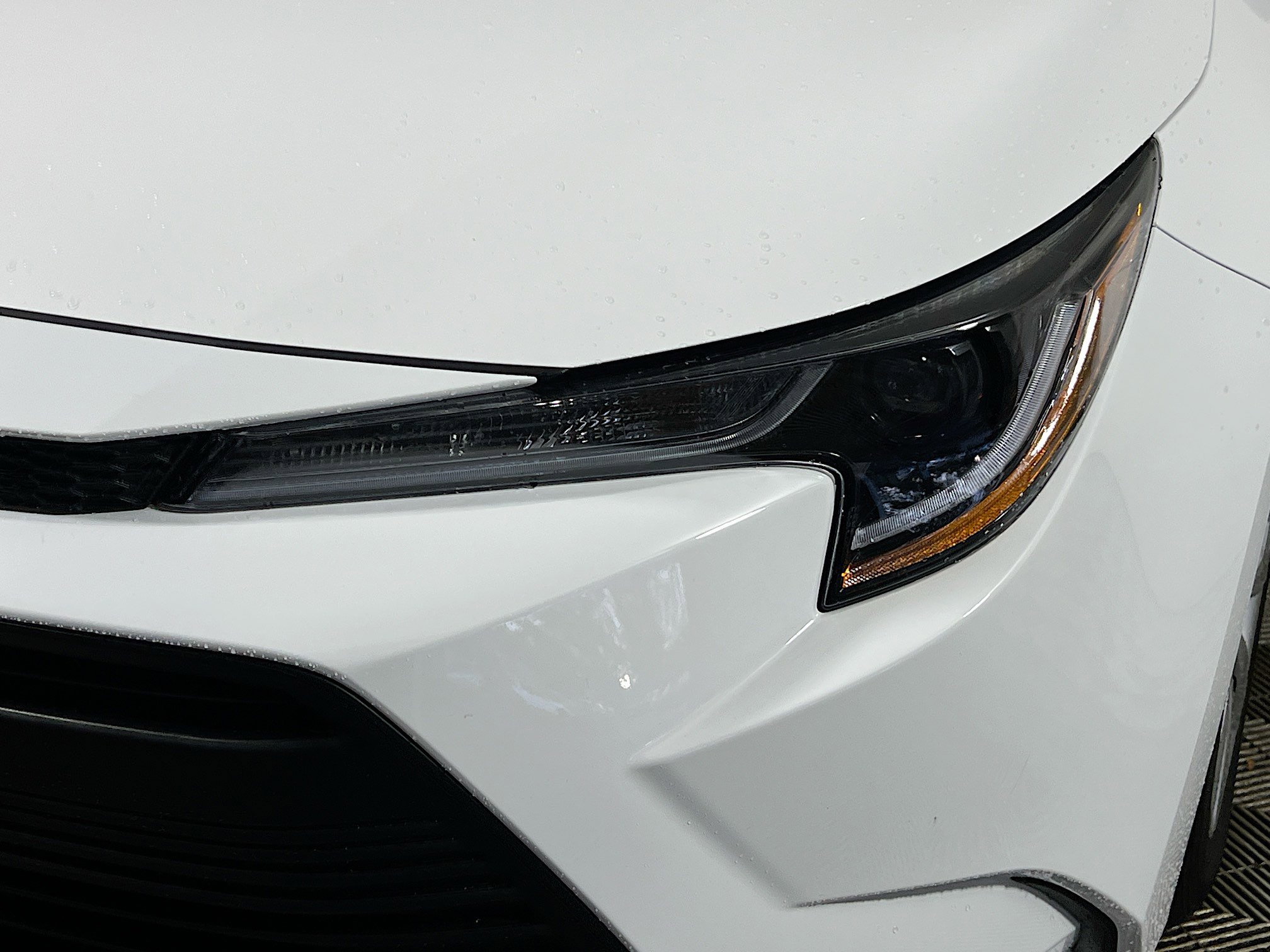 Used 2025 Toyota Corolla LE w/ Convenience Package image 12