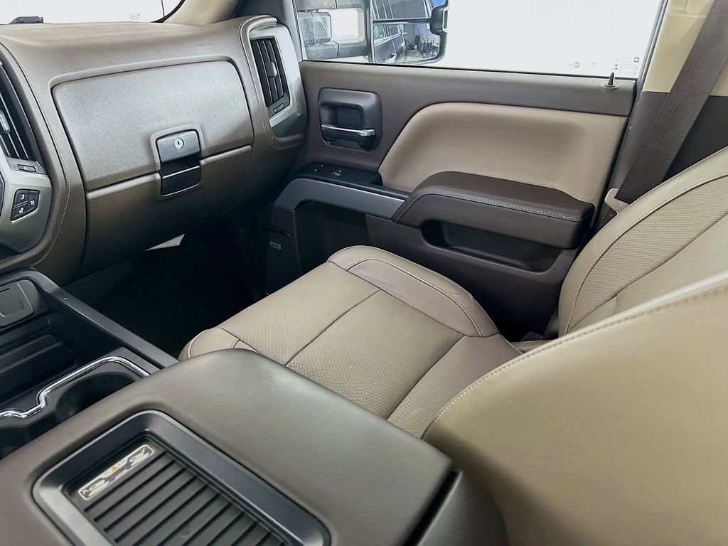 Used 2018 Chevrolet Silverado 3500 LTZ w/ Duramax Plus Package image 31