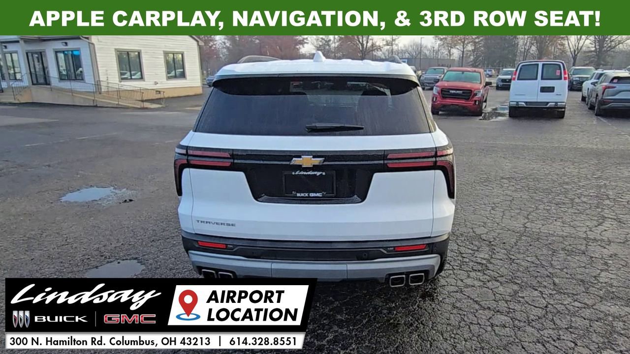 Used 2025 Chevrolet Traverse LT image 7