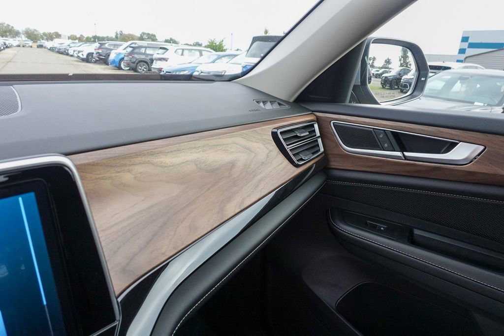 New 2026 Volkswagen Atlas SE image 24