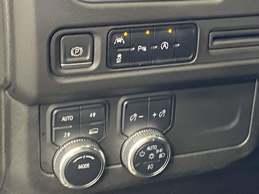 Used 2023 GMC Yukon SLT image 19