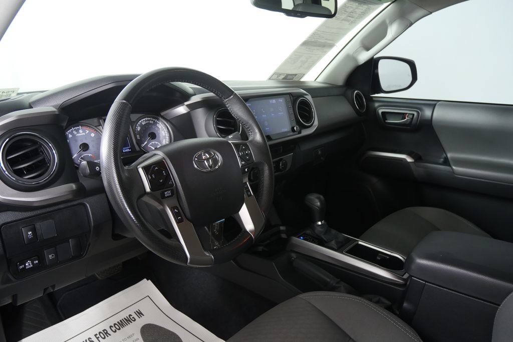 Used 2022 Toyota Tacoma SR5 w/ Technology Package RWD image 13