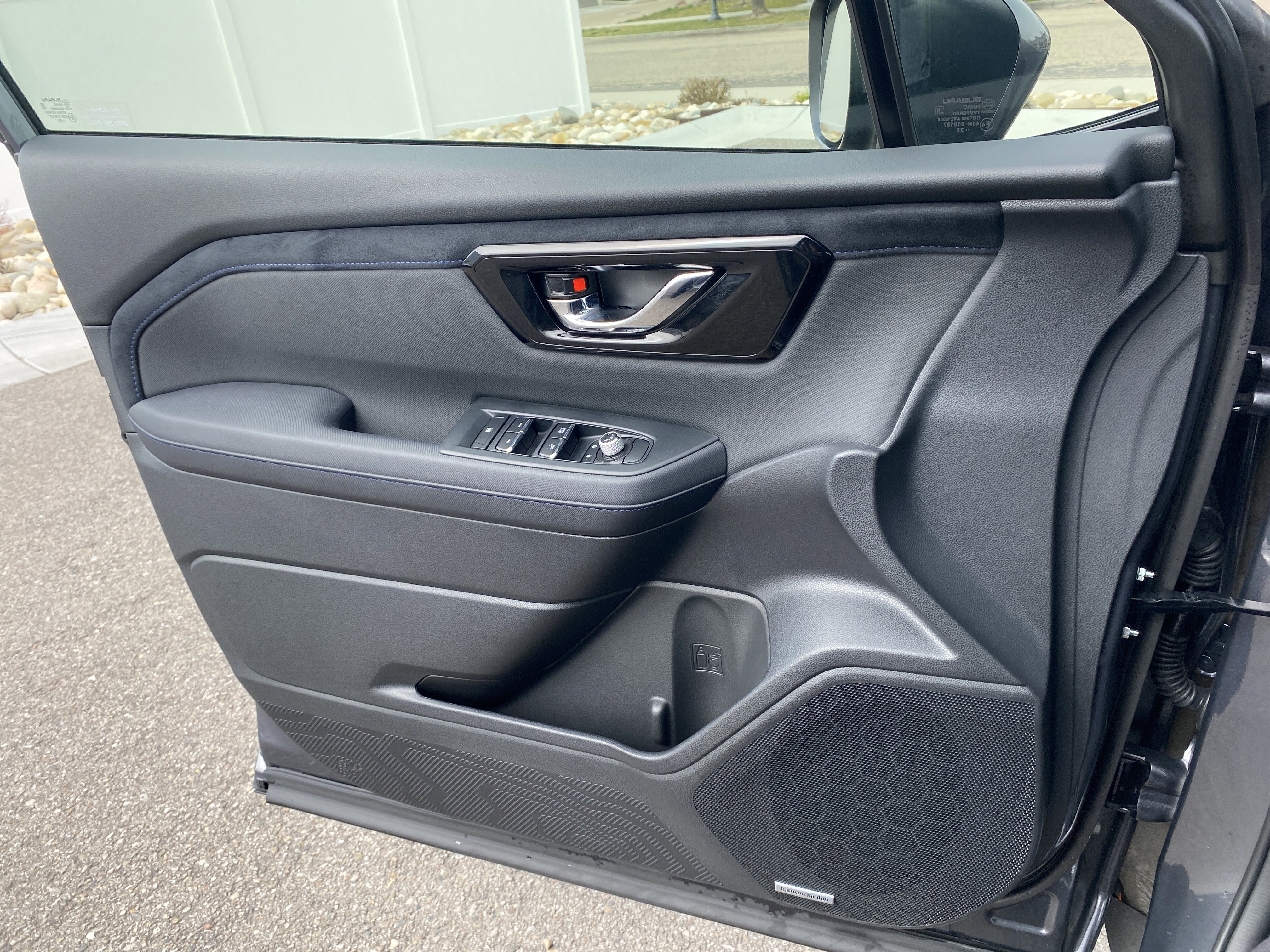 Used 2025 Subaru Forester Limited image 17