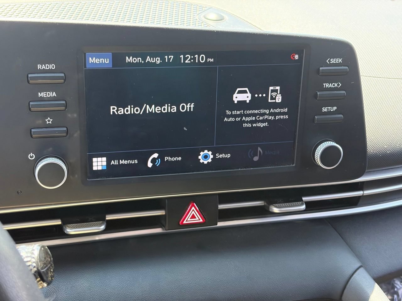 Used 2023 Hyundai Elantra SEL FWD image 9