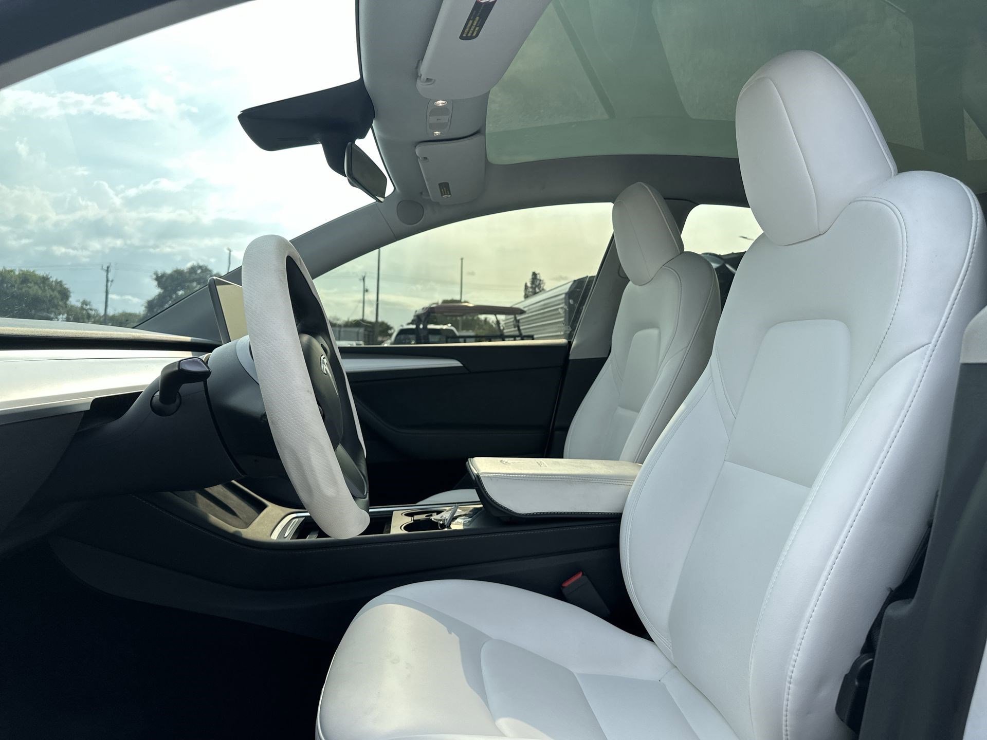 Used 2022 Tesla Model Y Performance AWD/4WD image 13