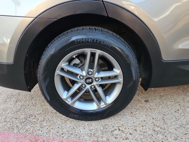Used 2018 Hyundai Santa Fe Sport w/ 2.4L Value Package 02 FWD image 18