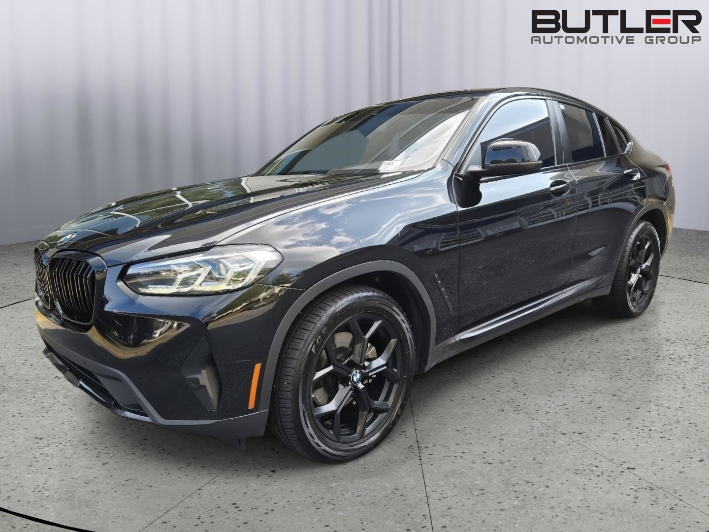Used 2022 BMW X4 xDrive30i w/ Premium Package 2 AWD/4WD image 1