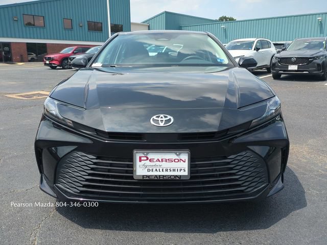 Used 2025 Toyota Camry LE FWD image 10