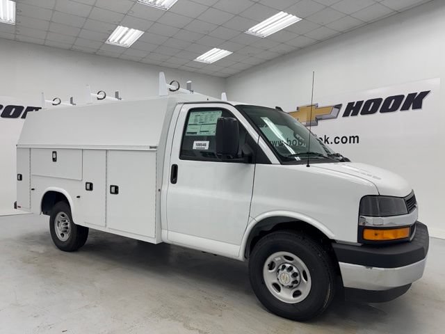 New 2026 Chevrolet Express 3500 w/ Power Convenience Package RWD image 3