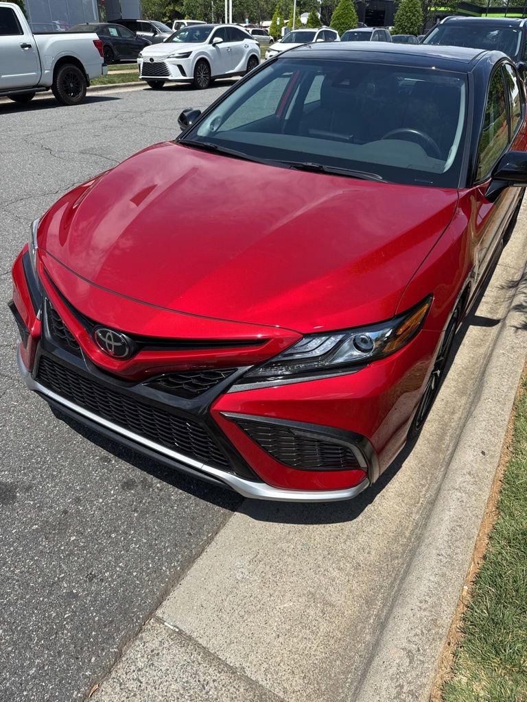 Used 2023 Toyota Camry XSE w/ Navigation Package FWD image 5