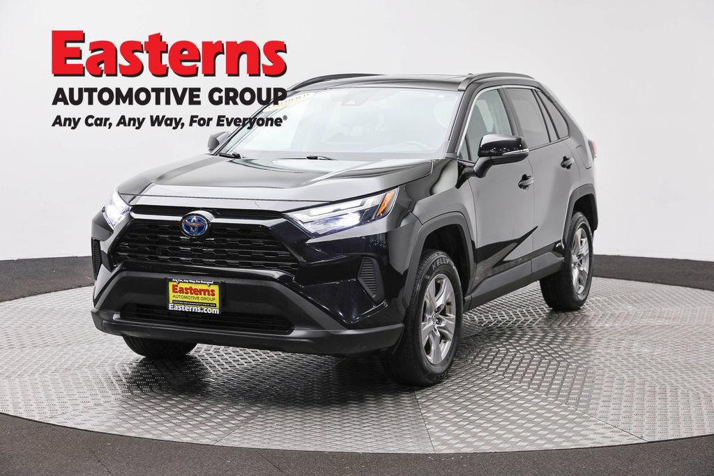 Used 2023 Toyota RAV4 XLE w/ Convenience Package AWD/4WD image 1