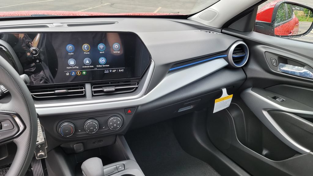 New 2026 Chevrolet Trax LS w/ LS Convenience Package FWD image 21
