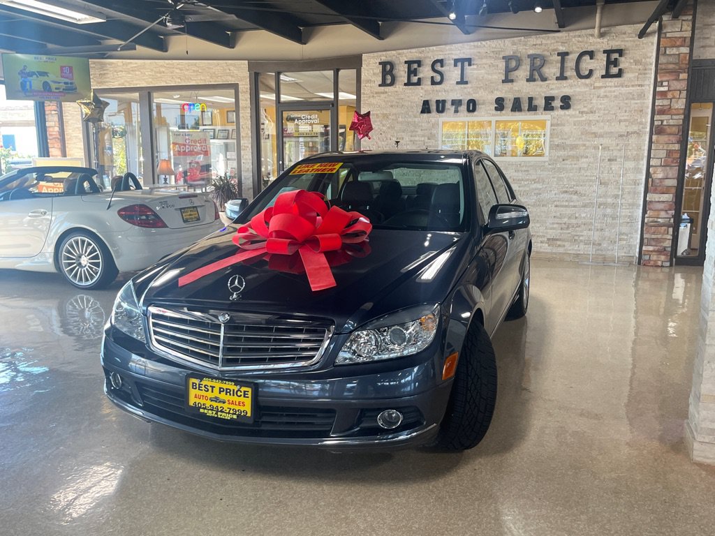 Used 2008 Mercedes-Benz C 300 4MATIC Sedan image 2