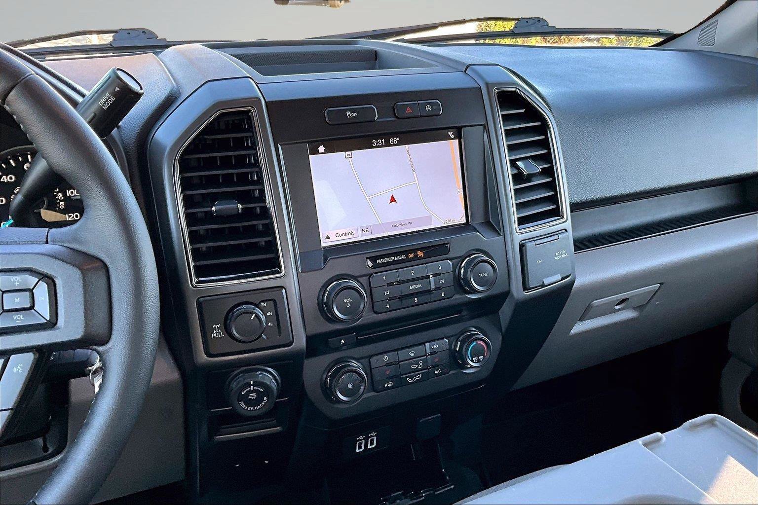 Used 2018 Ford F150 XLT w/ Equipment Group 302A Luxury AWD/4WD image 7