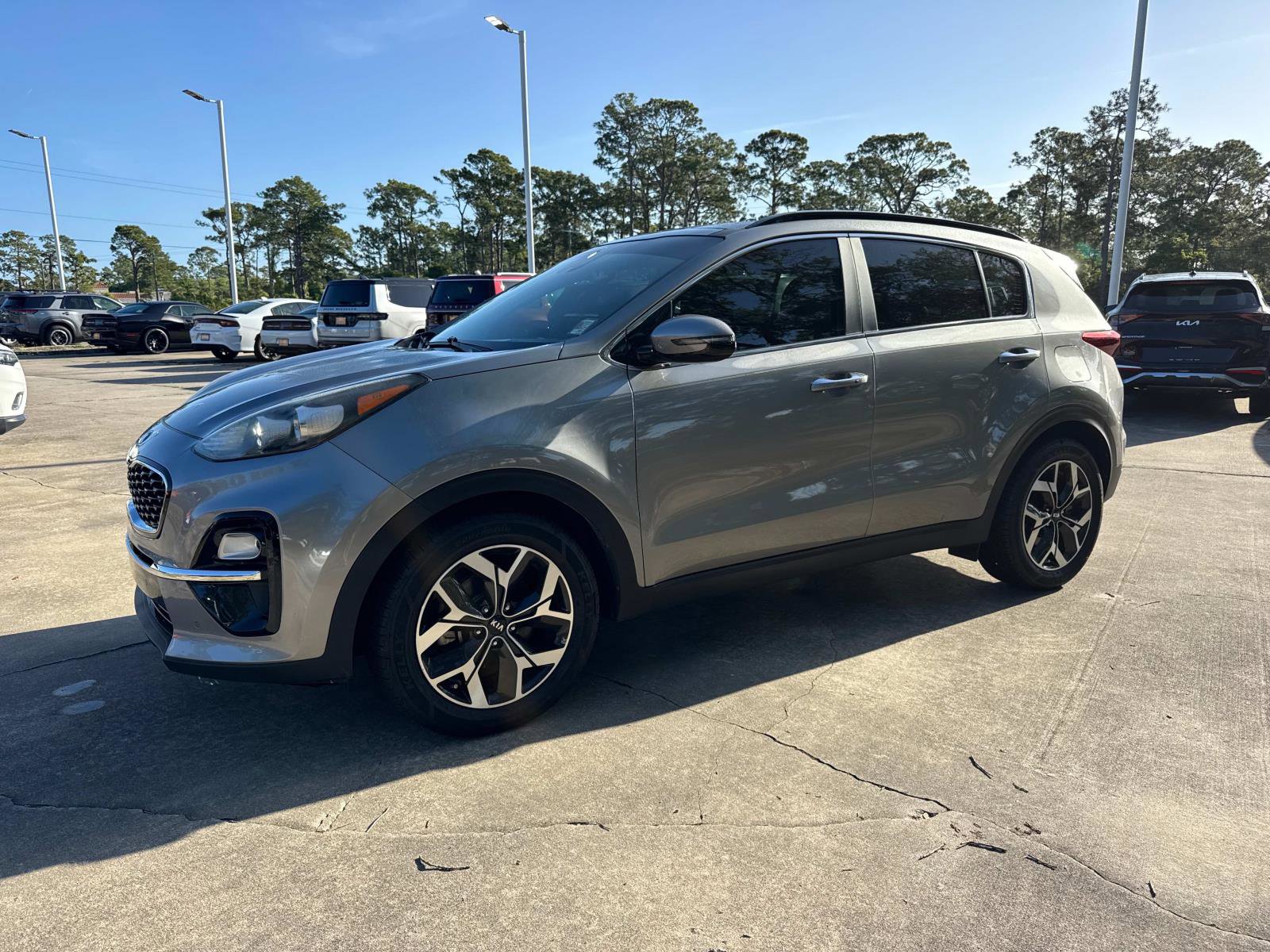 Used 2022 Kia Sportage EX w/ EX Technology Package image 7