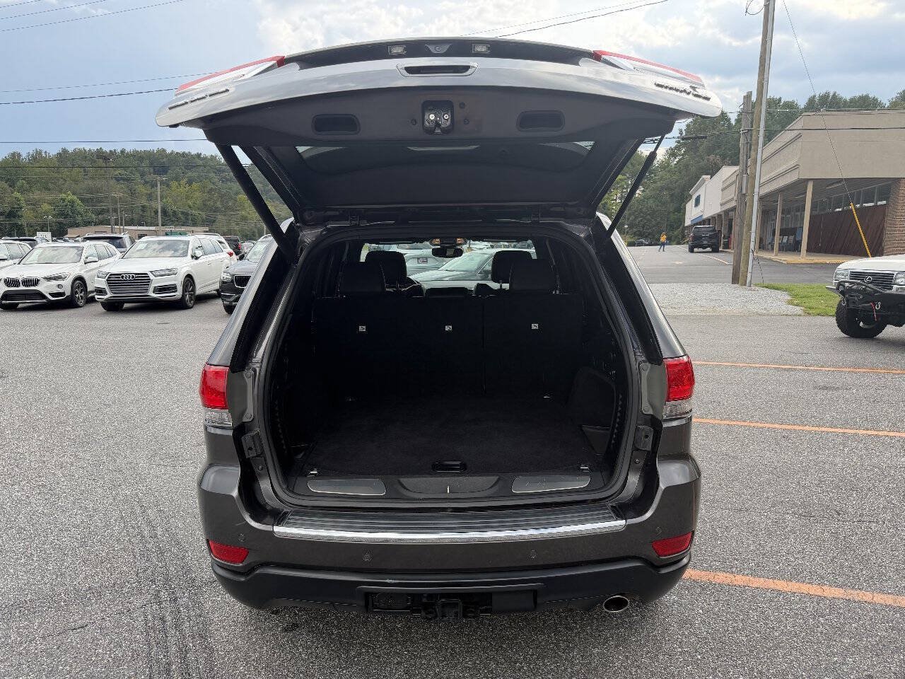 Used 2018 Jeep Grand Cherokee Limited w/ Trailer Tow Group IV AWD/4WD image 23