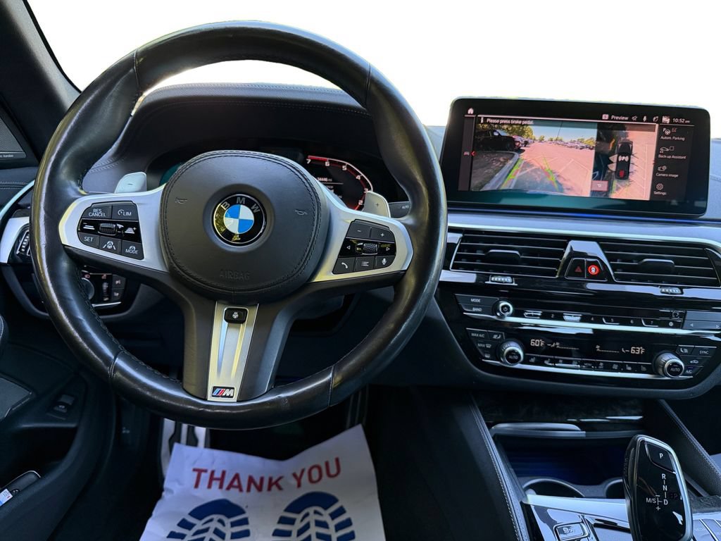 Used 2022 BMW M550i xDrive AWD/4WD image 10