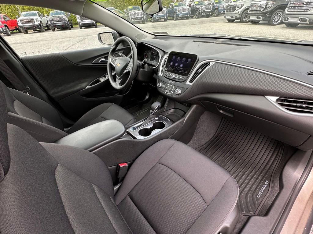 Used 2022 Chevrolet Malibu LS image 14