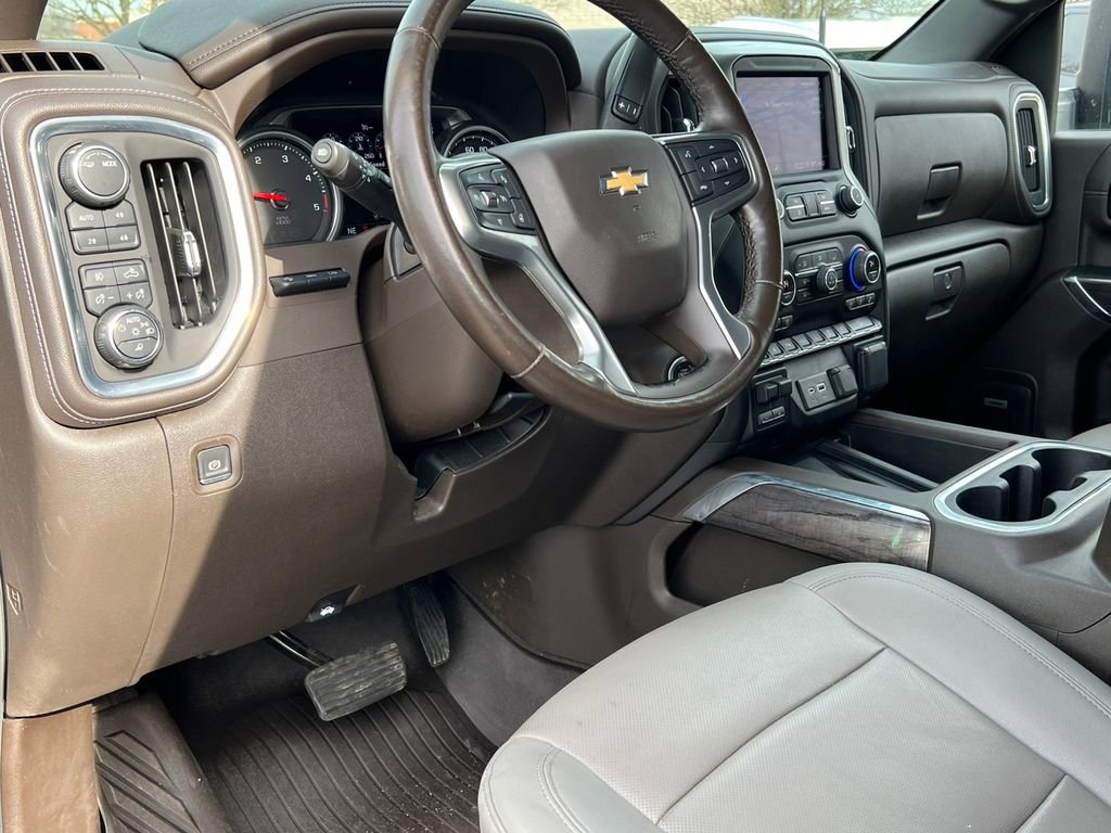 Certified 2022 Chevrolet Silverado 3500 LTZ w/ LTZ Premium Package image 27