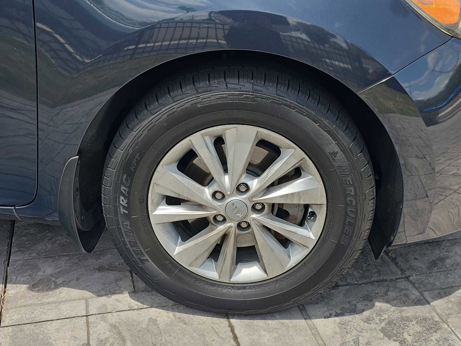 Used 2016 Kia Sedona LX w/ LX Essentials Premium Package FWD image 25