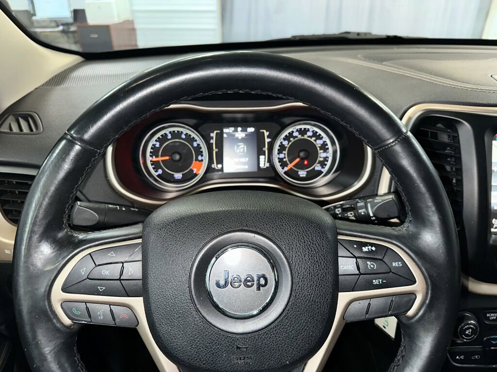 Used 2014 Jeep Cherokee Latitude image 8