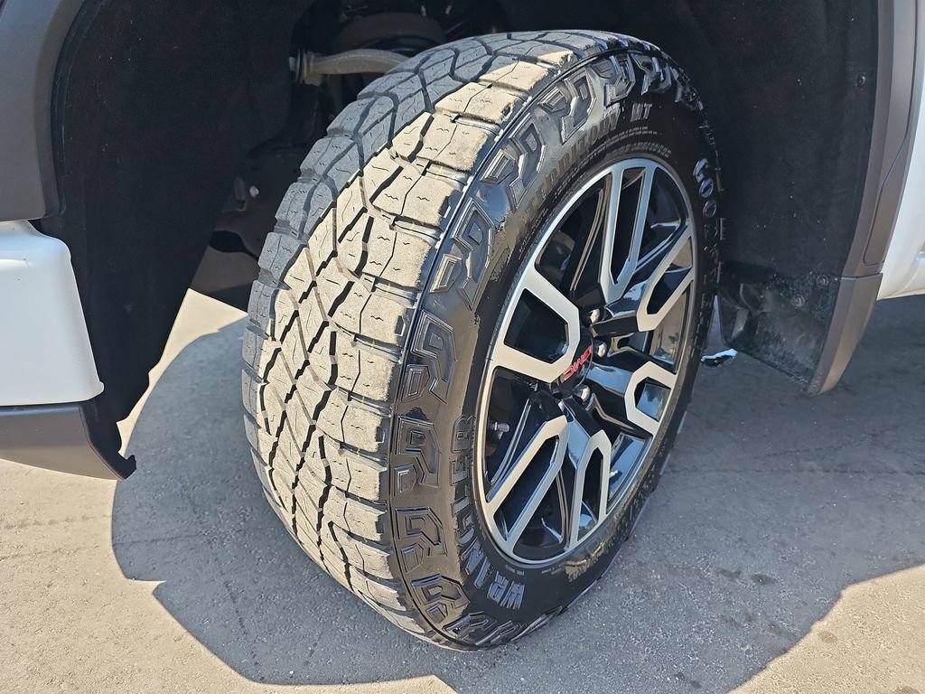 Used 2024 GMC Sierra 1500 AT4 w/ Technology Package image 35