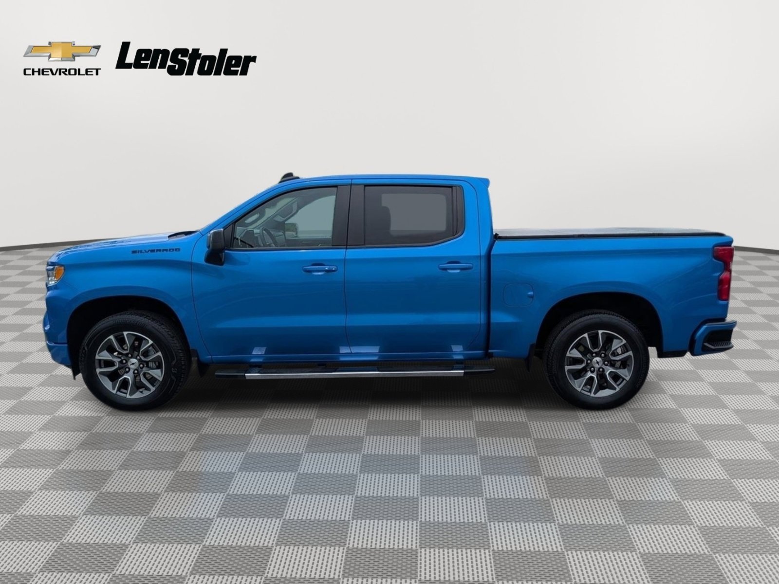 Used 2025 Chevrolet Silverado 1500 RST w/ Convenience Package II AWD/4WD image 2