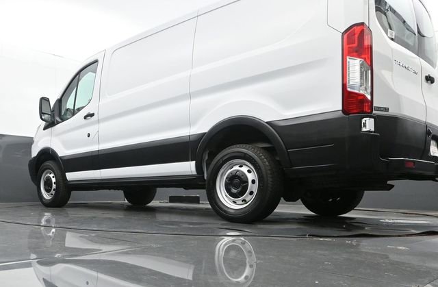 Used 2019 Ford Transit 250 130 Low Roof image 23