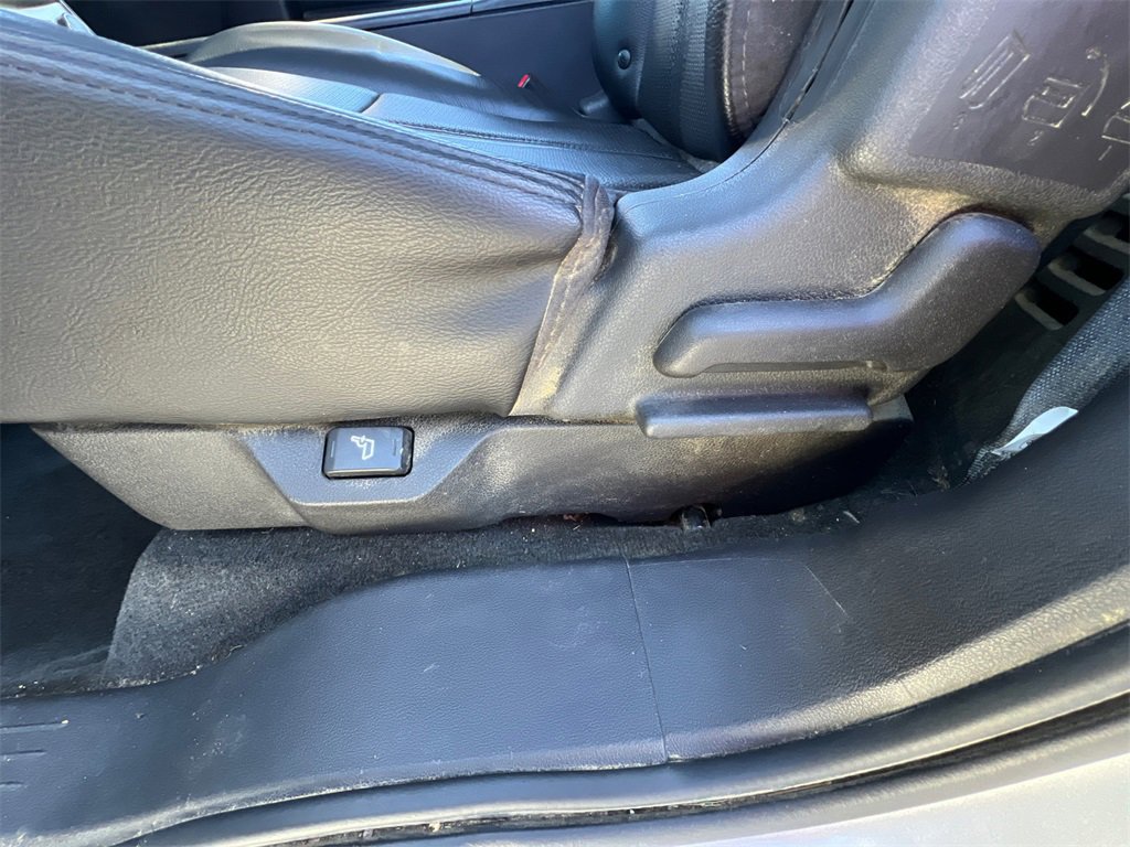 Used 2012 Lincoln MKT AWD image 35