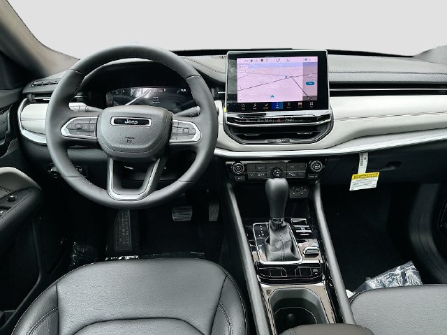 New 2026 Jeep Compass Limited w/ Sun, Sound & Navigation Group AWD/4WD image 25
