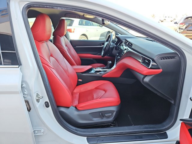 Used 2019 Toyota Camry XSE image 21