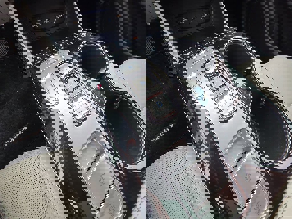 Used 2022 Hyundai Tucson Limited w/ Cargo Package image 21