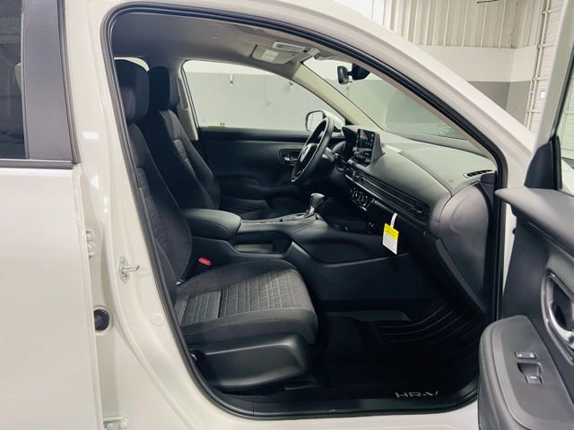 New 2026 Honda HR-V LX image 32
