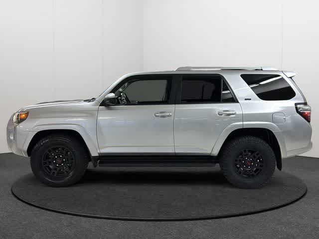 Used 2018 Toyota 4Runner SR5 RWD image 3