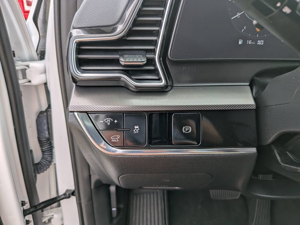 Certified 2024 Kia Sportage SX FWD image 30