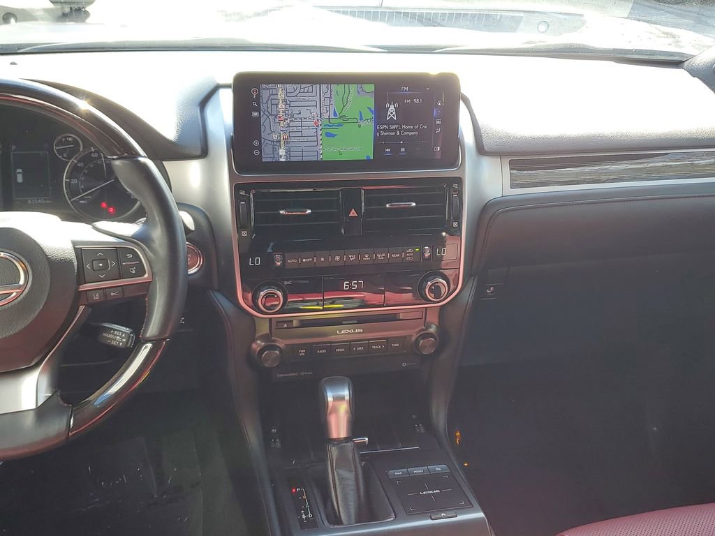Used 2023 Lexus GX 460 Premium w/ Premium Package image 19