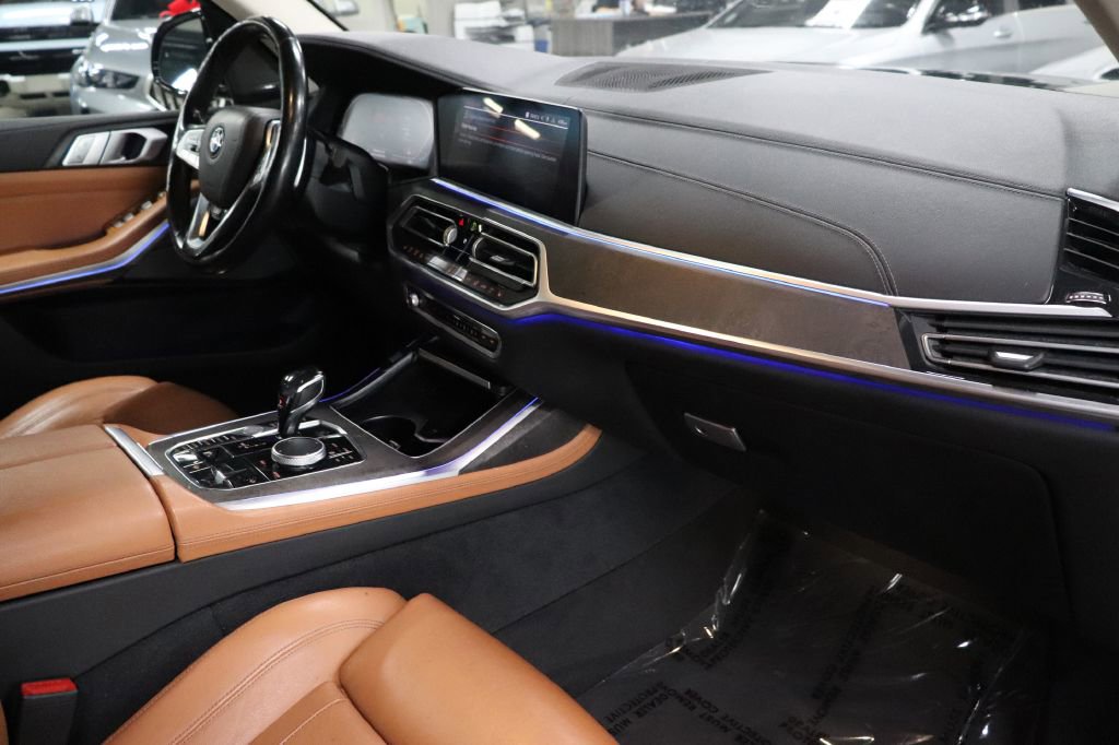 Used 2019 BMW X7 xDrive40i w/ Parking Assistance Package image 27