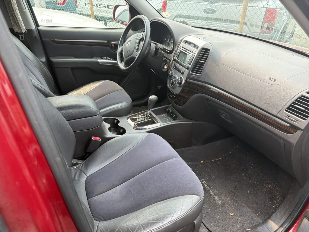 Used 2011 Hyundai Santa Fe SE AWD/4WD image 10