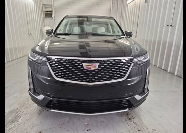 Certified 2025 Cadillac XT6 Premium Luxury image 7