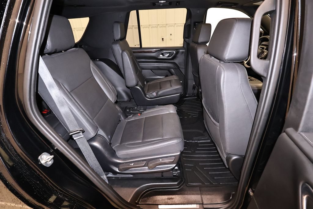 Used 2023 Chevrolet Tahoe Z71 w/ Luxury Package AWD/4WD image 19