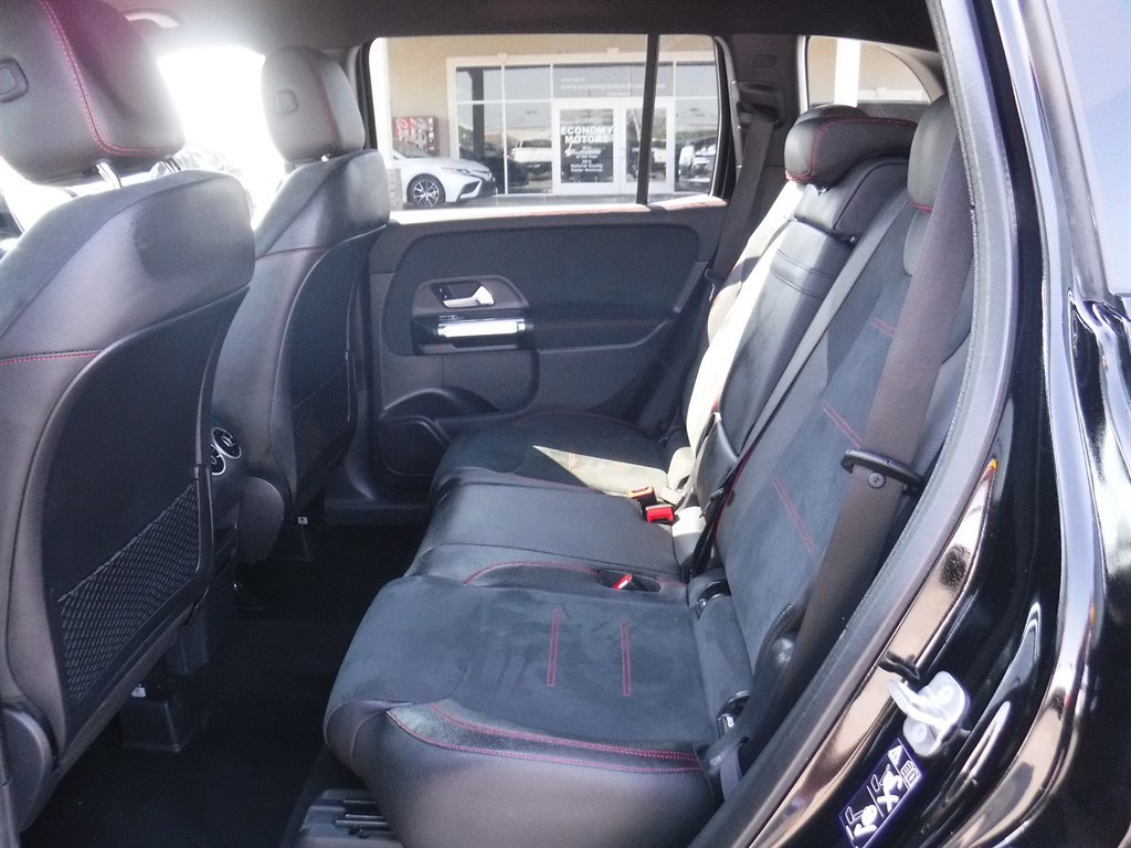 Used 2023 Mercedes-Benz GLB 250 image 11