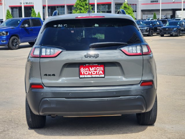 Used 2023 Jeep Cherokee Altitude Lux AWD/4WD image 6