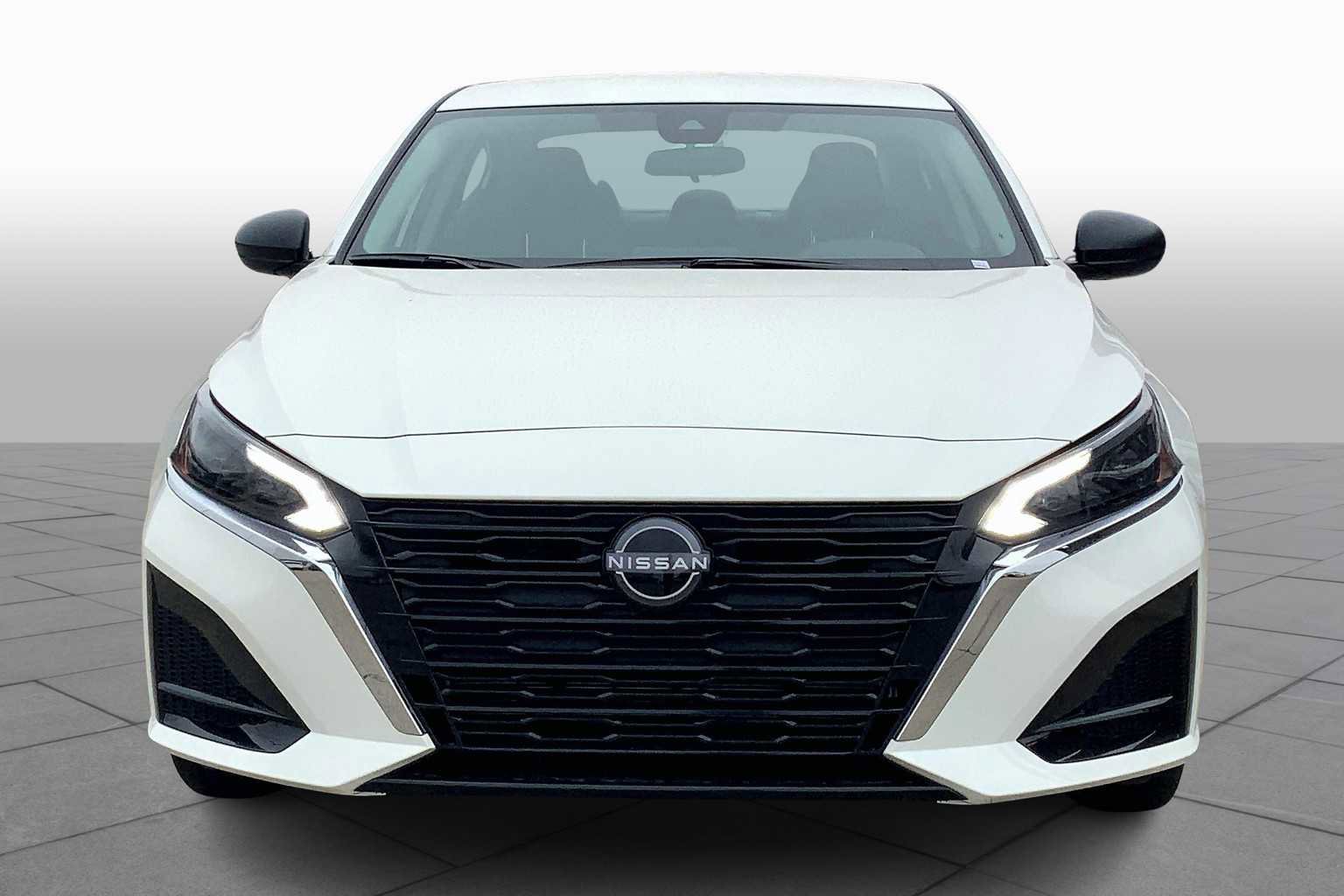 Certified 2025 Nissan Altima 2.5 S image 3