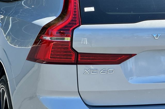 Used 2023 Volvo XC60 B5 Plus w/ Climate Package AWD/4WD image 26