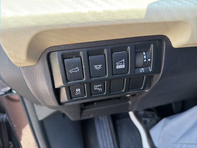 Used 2020 Subaru Ascent Premium w/ Convenience Package AWD/4WD image 14