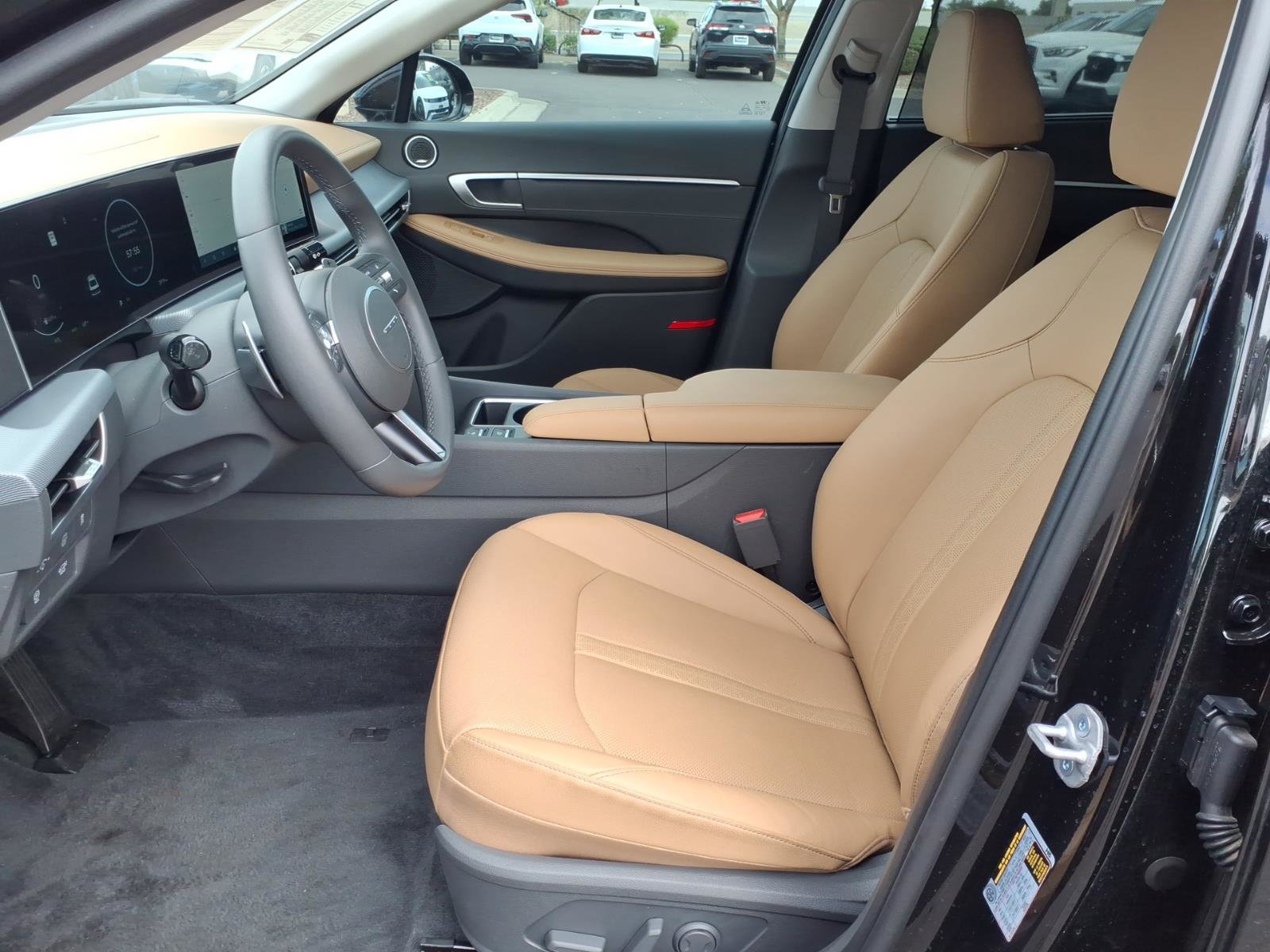 Certified 2025 Hyundai Sonata Limited FWD image 13