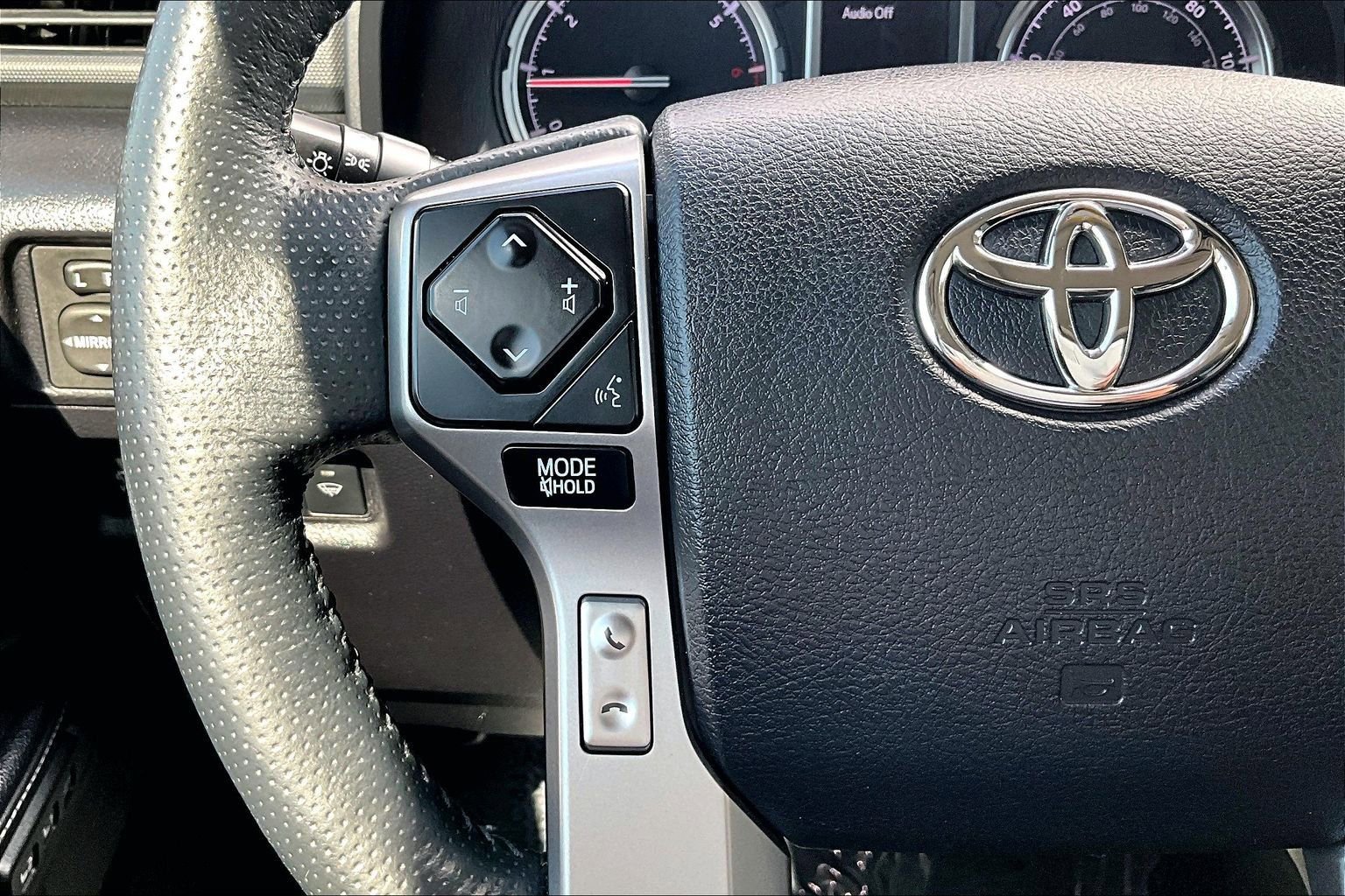 Used 2023 Toyota 4Runner Limited image 18