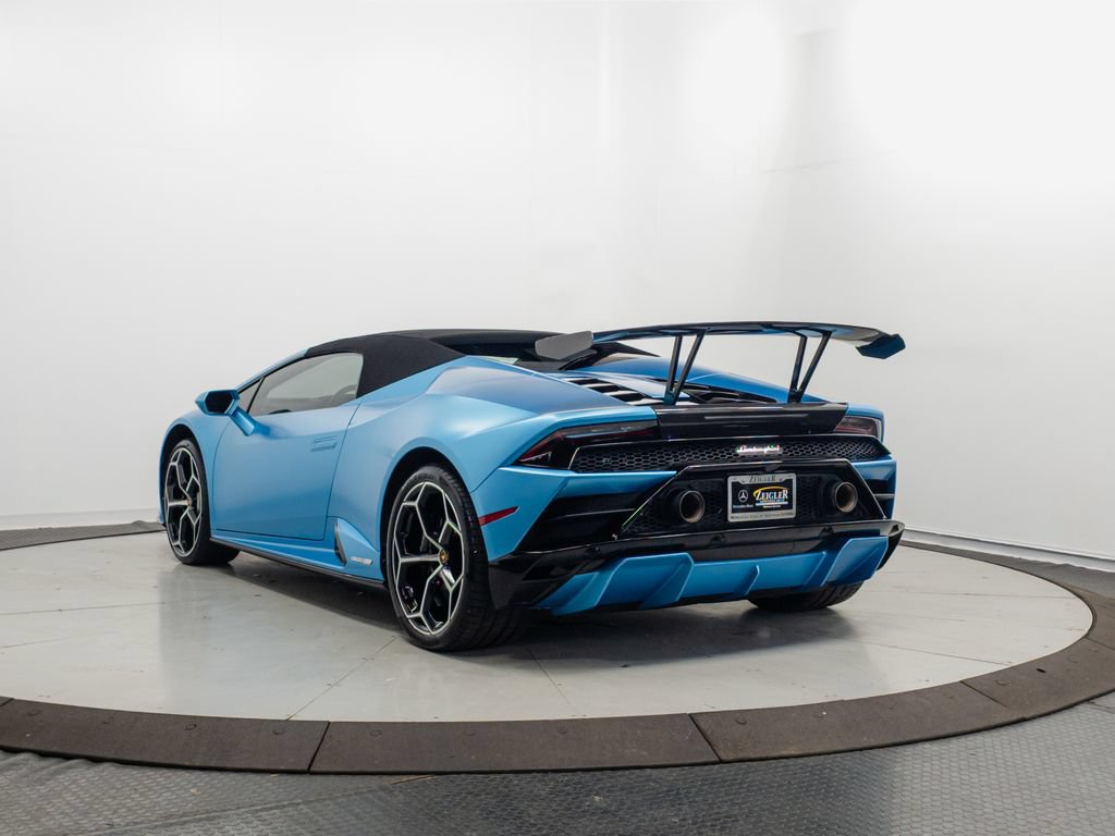 Used 2022 Lamborghini Huracan EVO RWD image 37