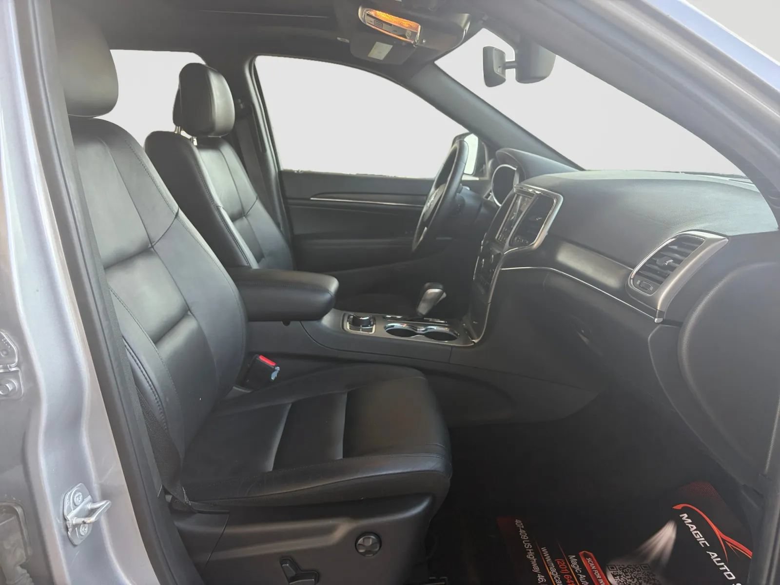 Used 2018 Jeep Grand Cherokee Limited AWD/4WD image 20